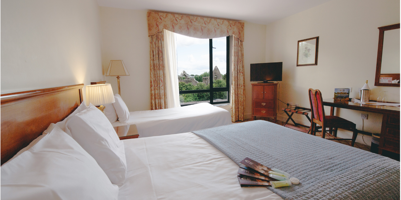 Twin Room at the Abbey